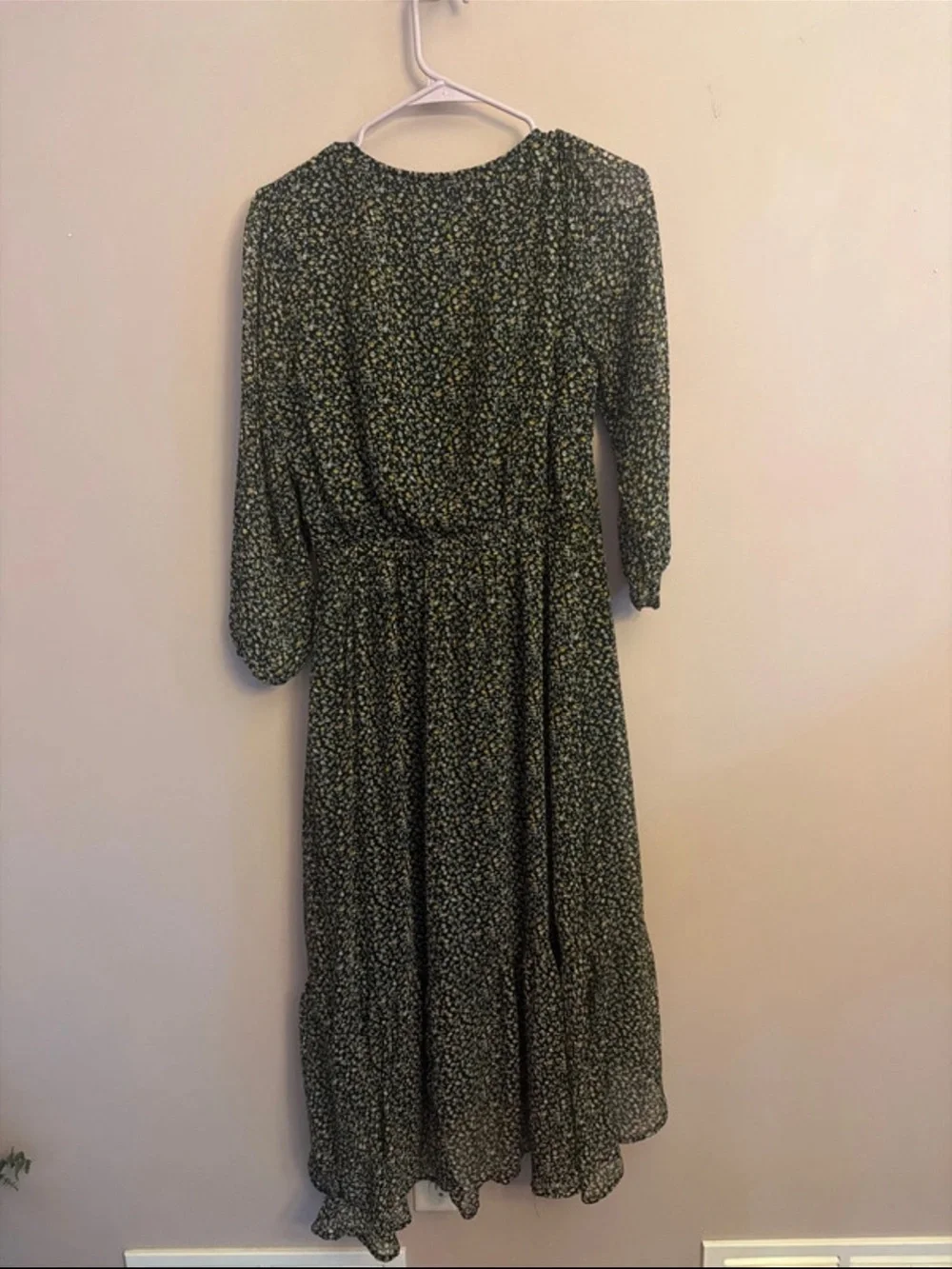 Floral Tie-Waist V-Neck Maxi Dress - Black